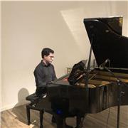 Aulas de piano clássico e popular, iniciação musical ao piano para crianças a partir dos 05 anos de idade!